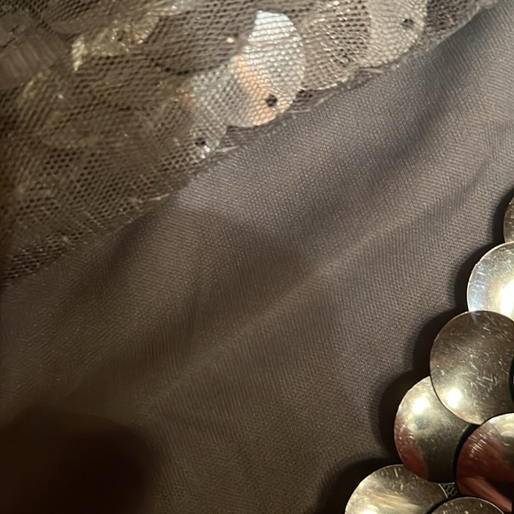 WILD FABLE NWT SILVER SPARKLY MINI SKIRT SIZE L - Picture 3 of 3